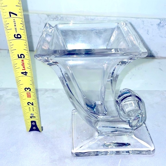 New Martinsville Cornucopia Vase Vintage Art Deco Heavy Crystal Square Base EUC - Picture 9 of 9